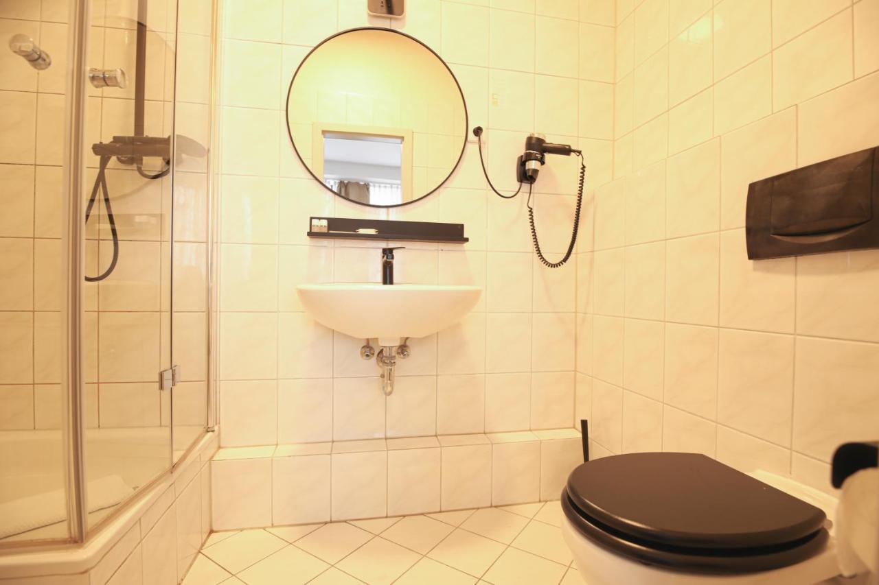 TM Hotel Düsseldorf Buitenkant foto