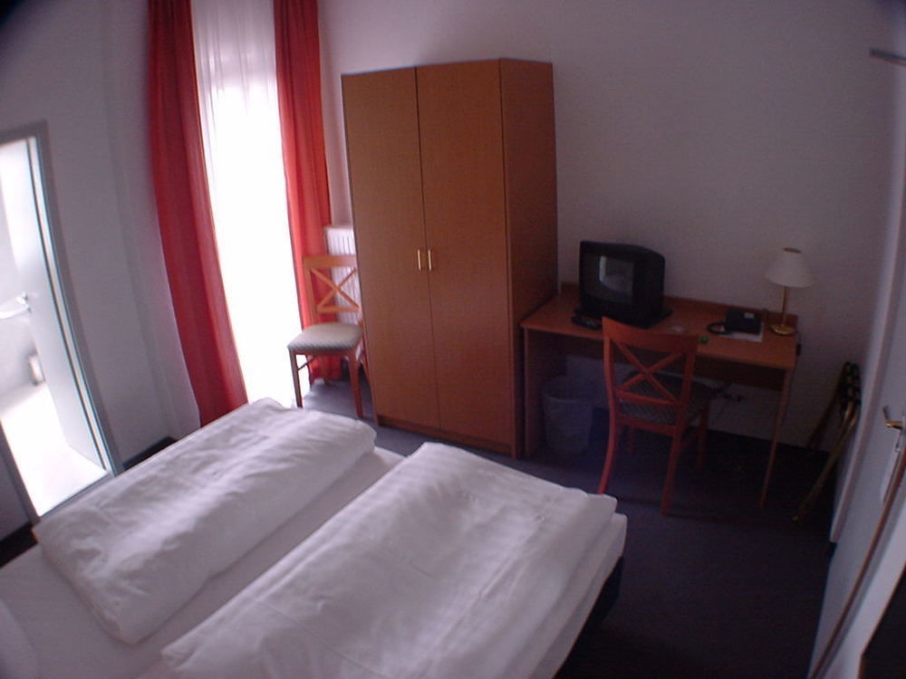 TM Hotel Düsseldorf Buitenkant foto